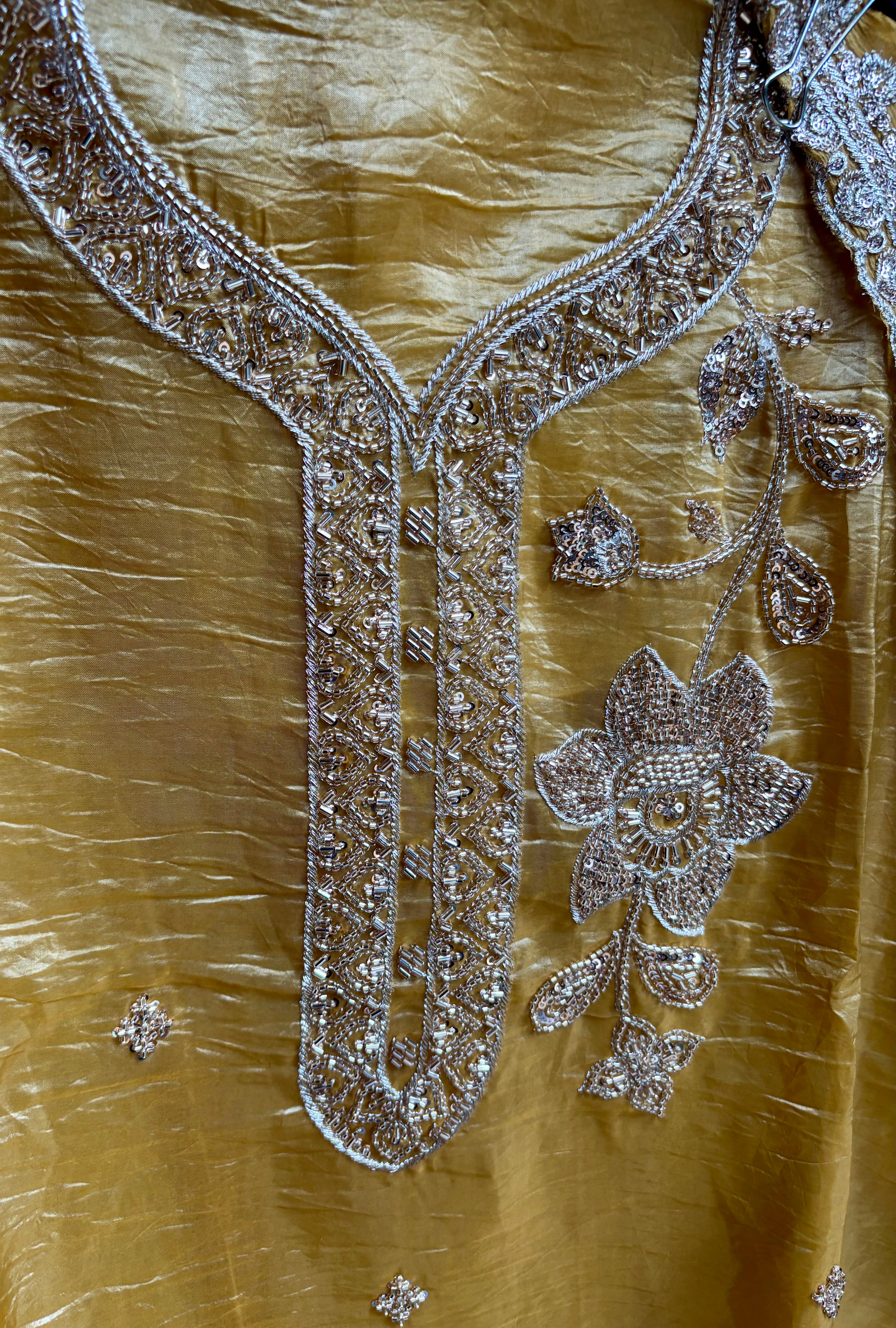 Meher crush tissue unstitched suit