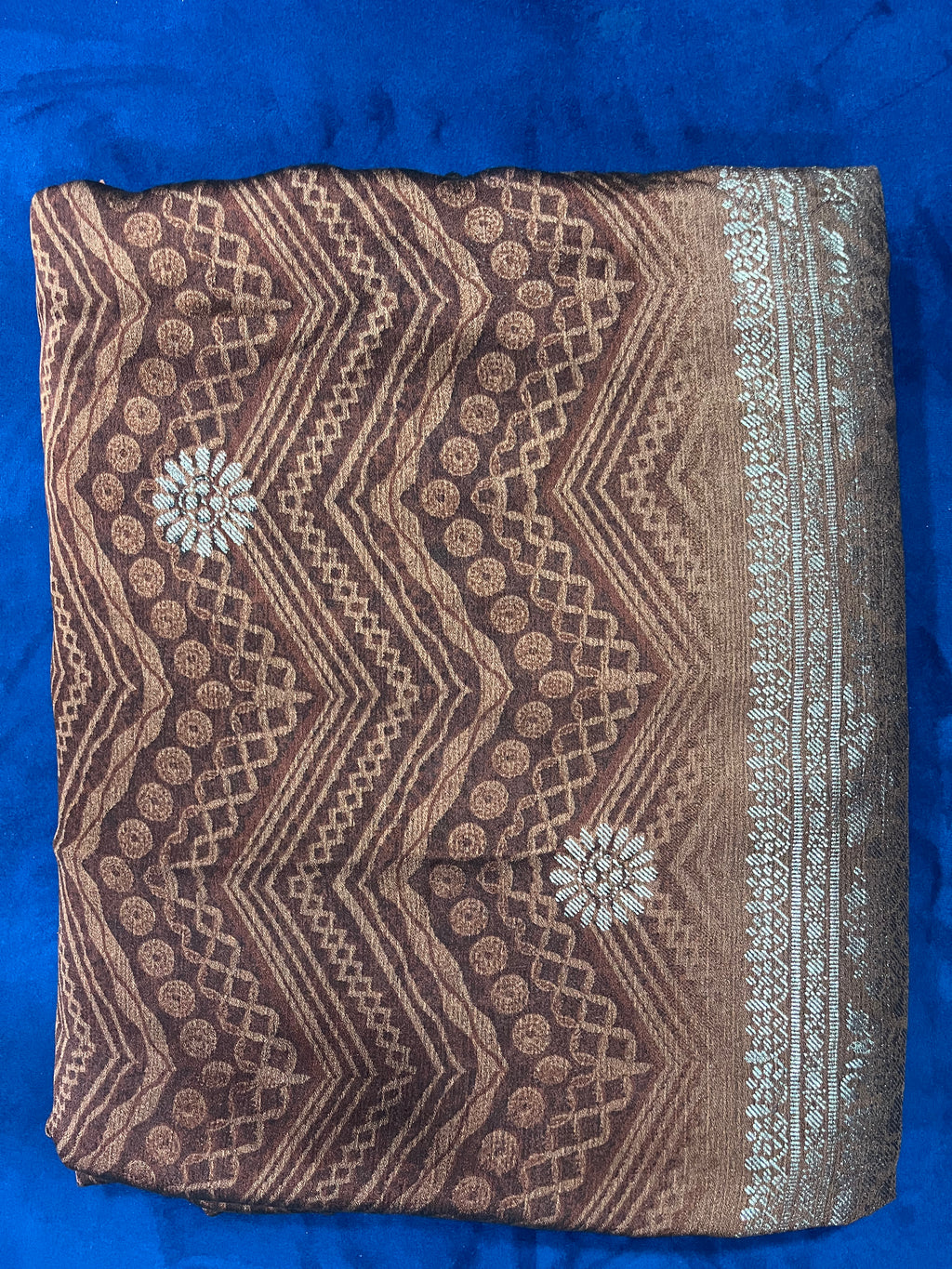 Mudra - Light Weight Saree