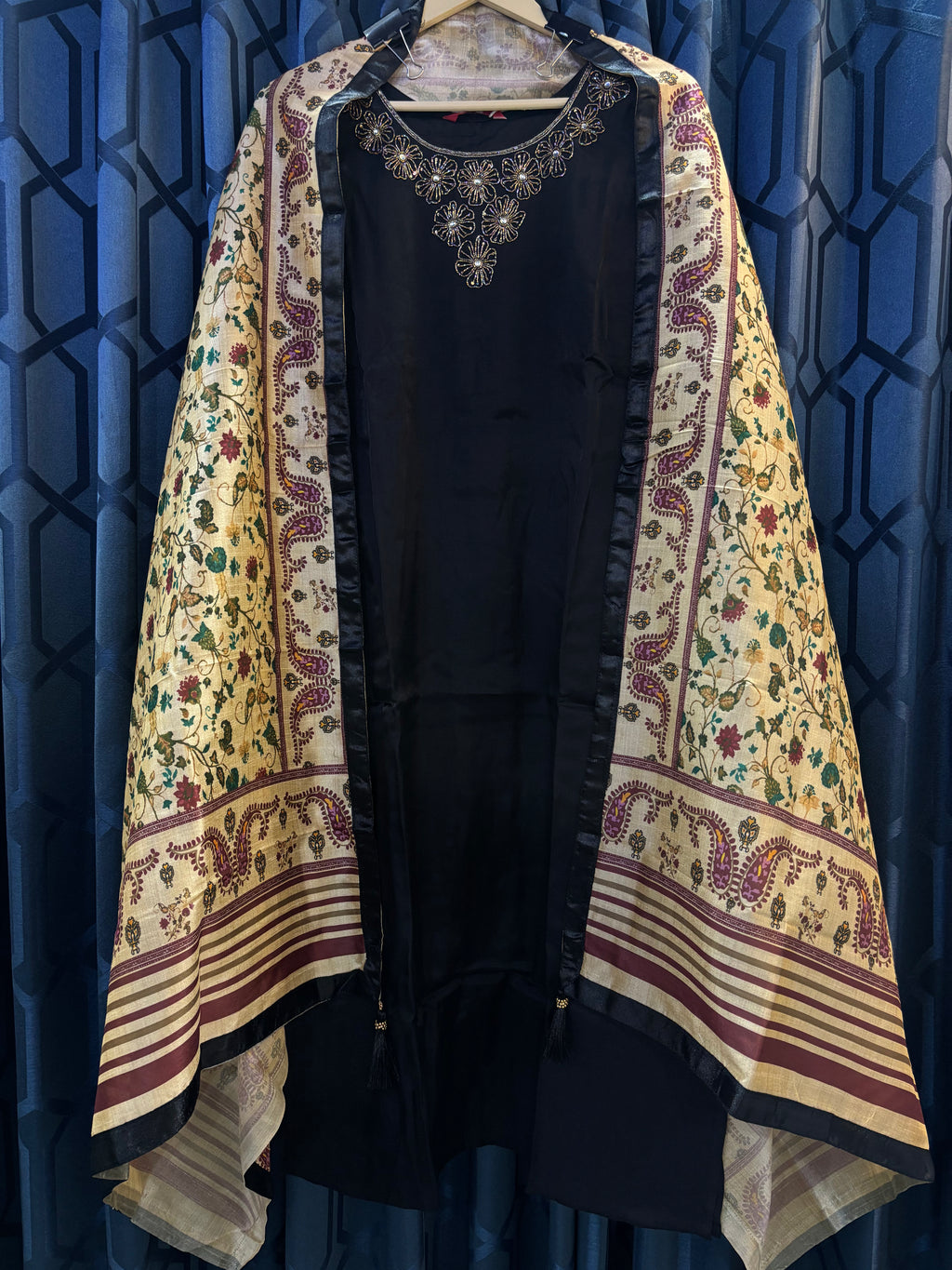 Black gold suit