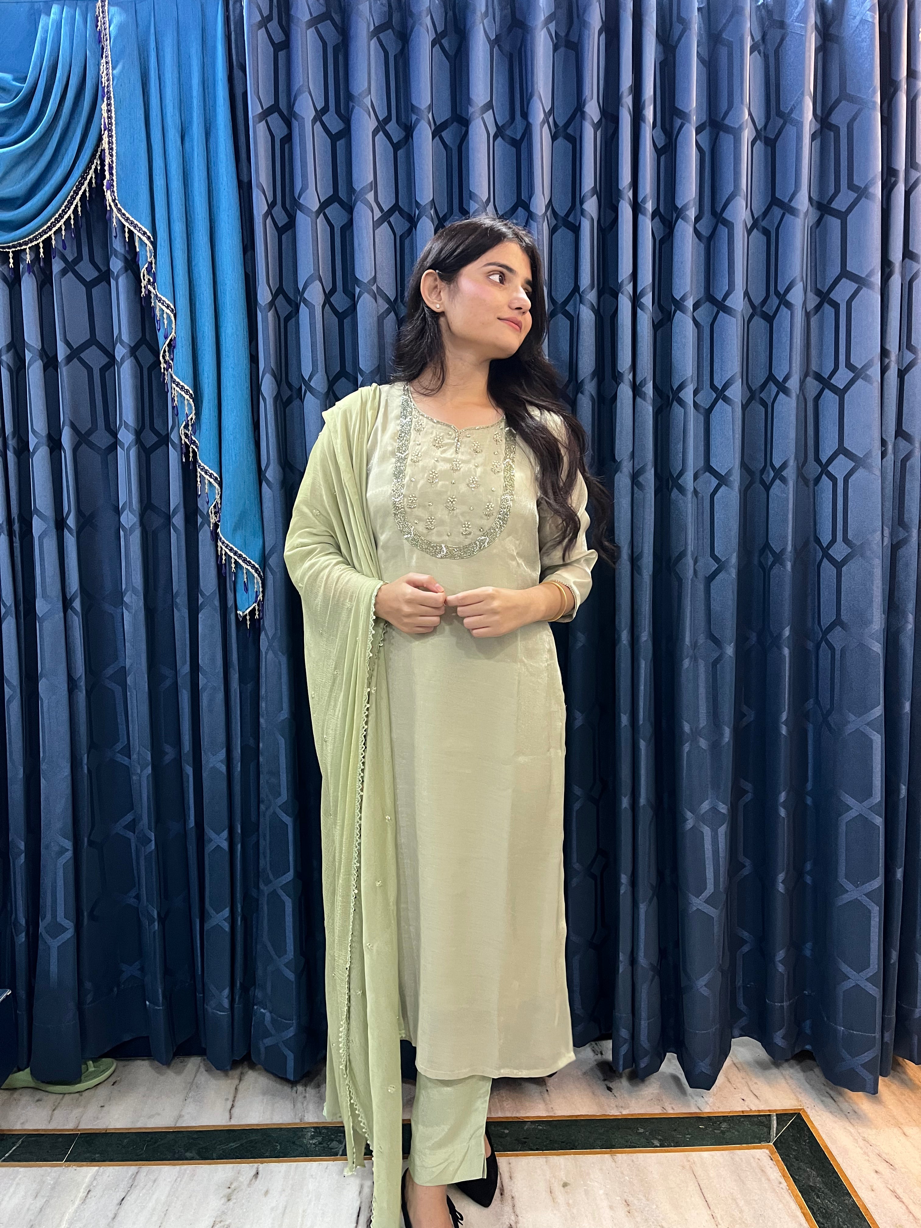 Pista Shimmer Suit set