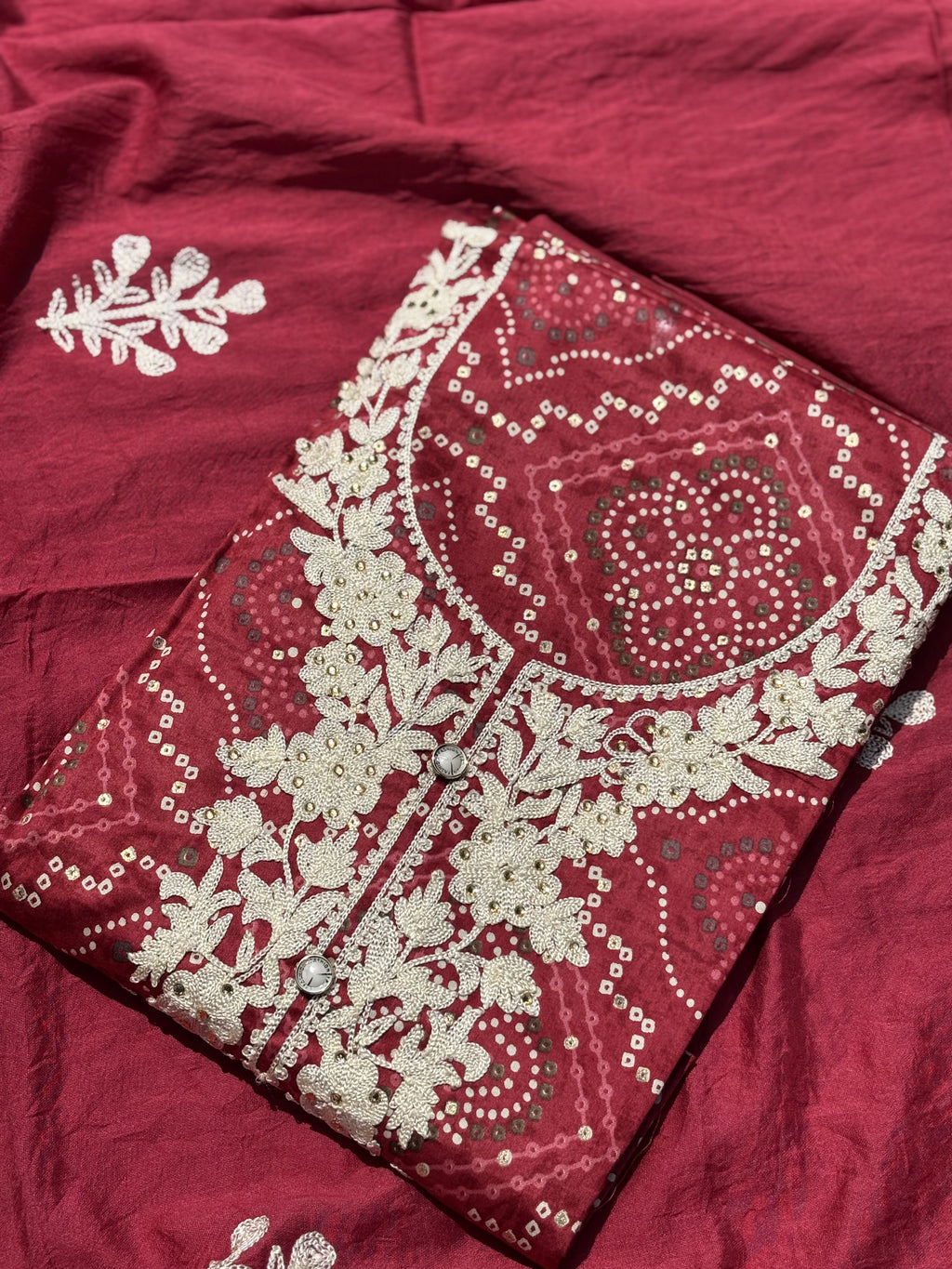 Bandhani Unstitched Suit