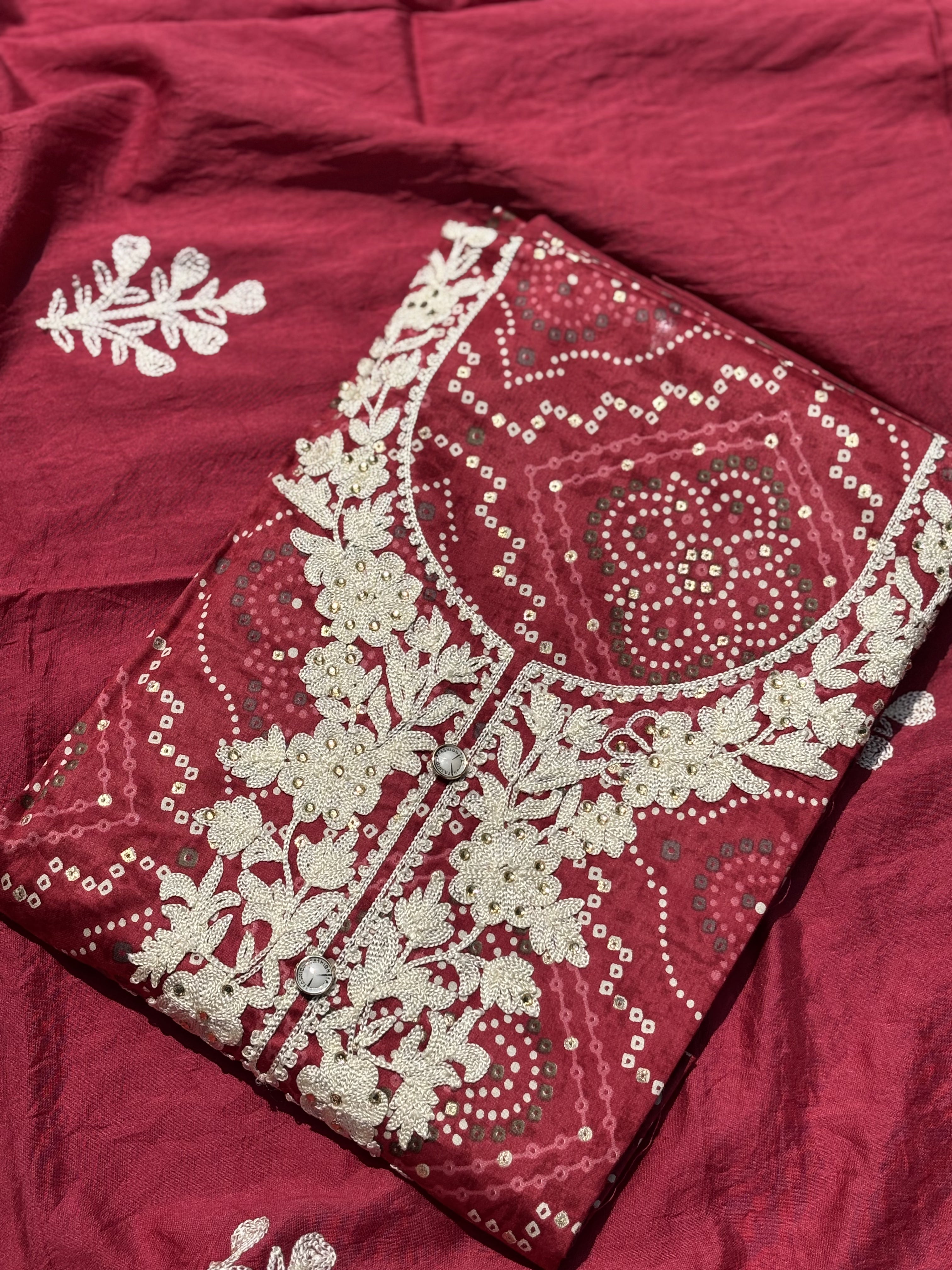 Bandhani Unstitched Suit