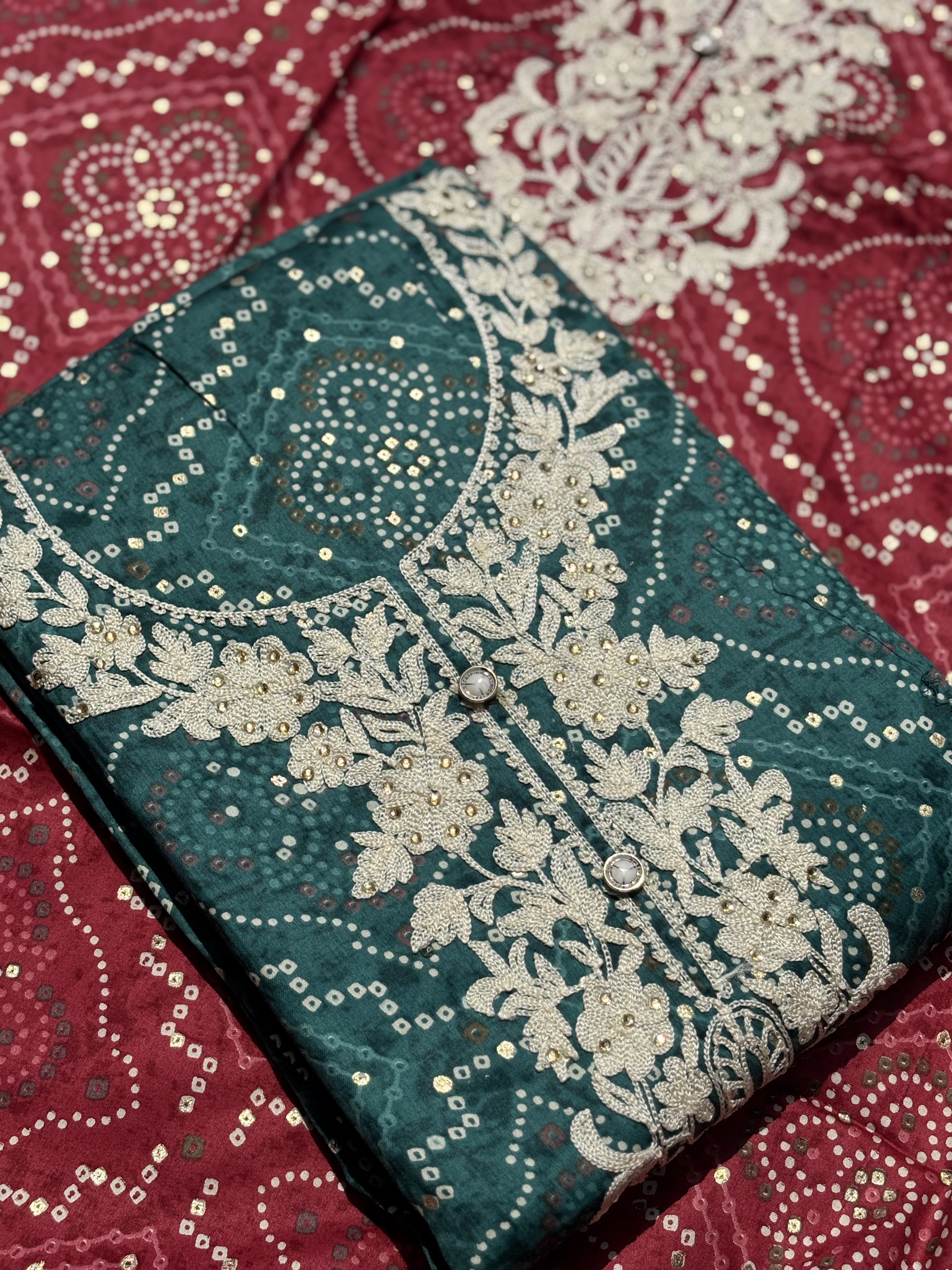 Bandhani Unstitched Suit