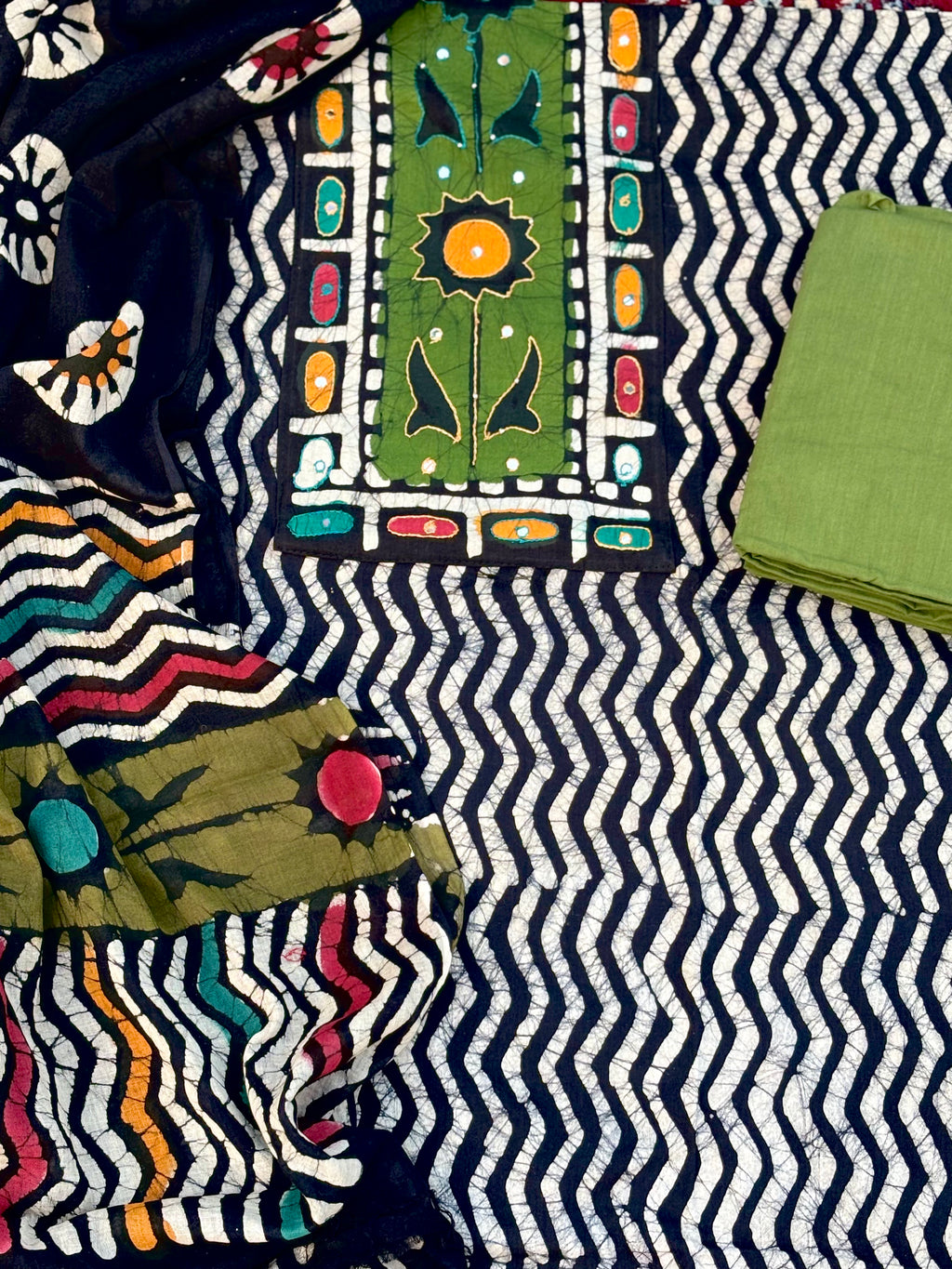 Batik Rangrez Pure Cotton Unstitched Suit