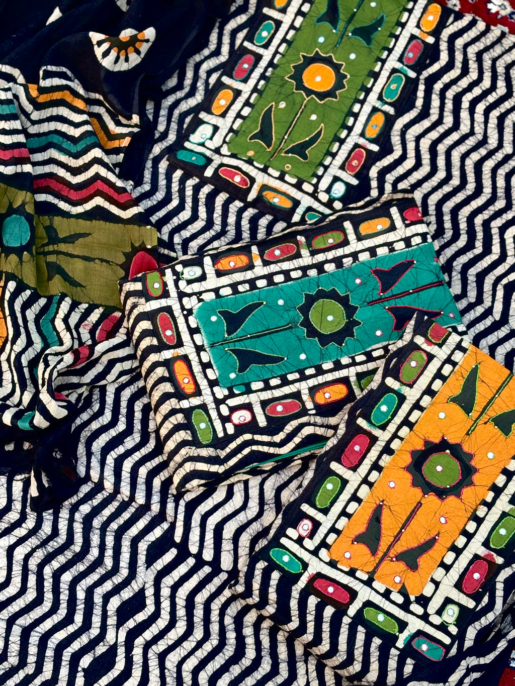 Batik Rangrez Pure Cotton Unstitched Suit