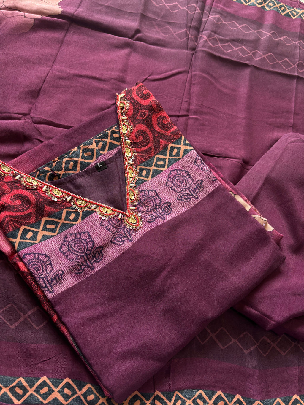 Jamuni – A Whisper of Elegance