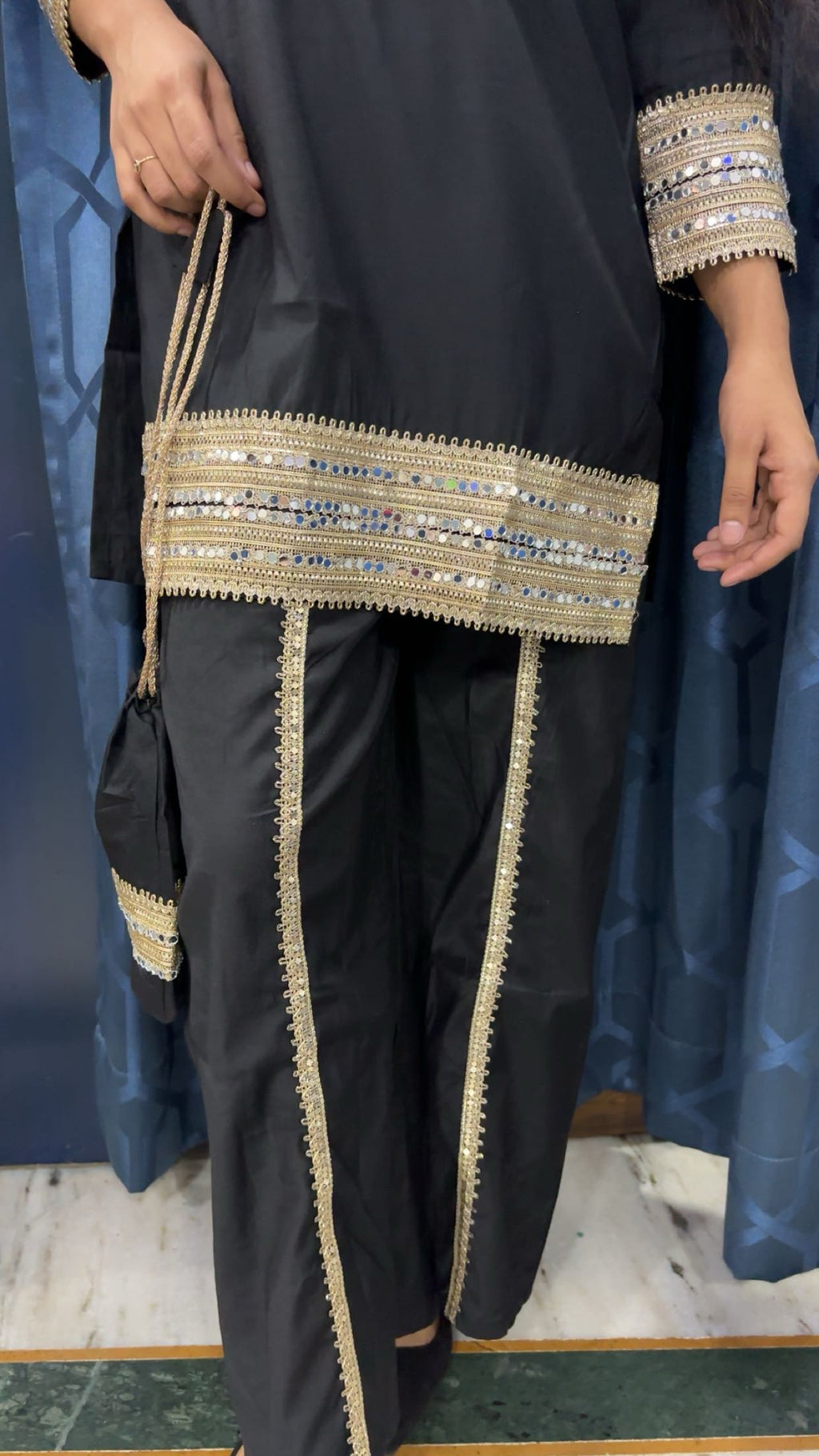 BLACK POTLI CORD SET