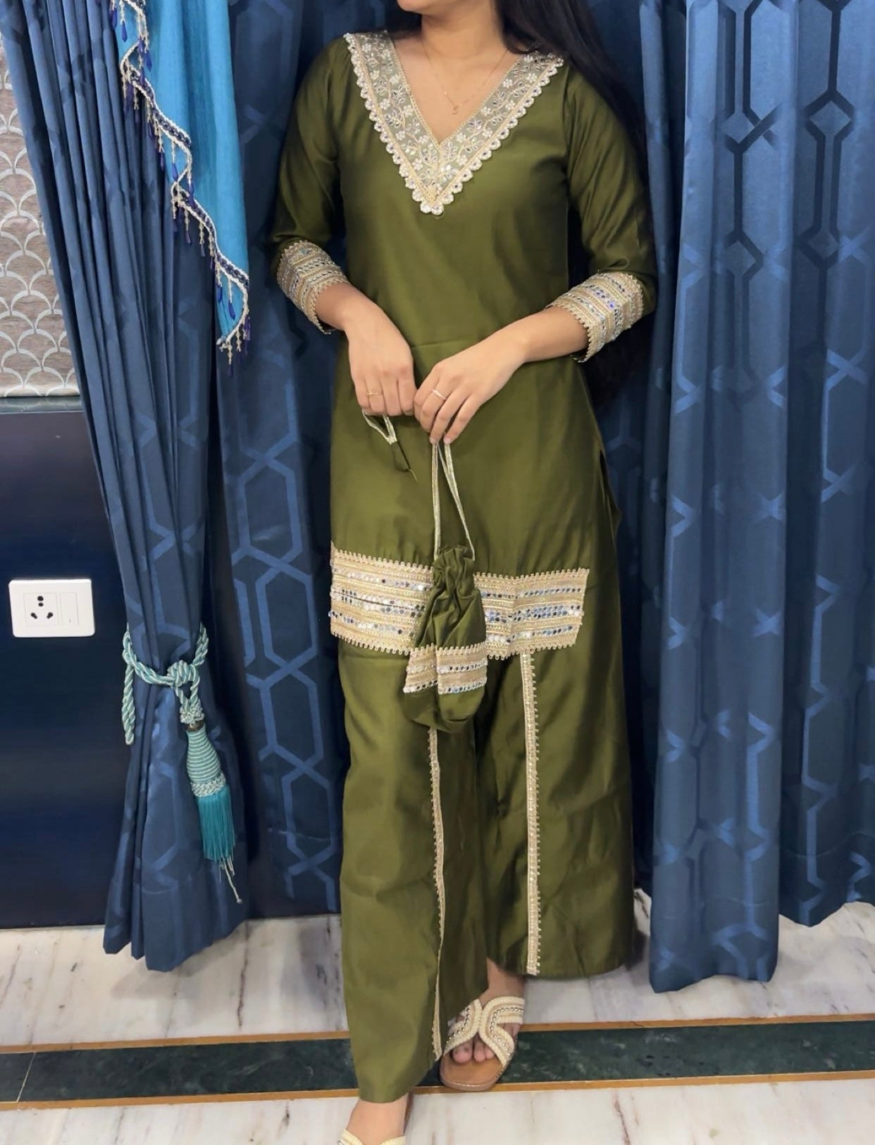 OLIVE POTLI CORD SET