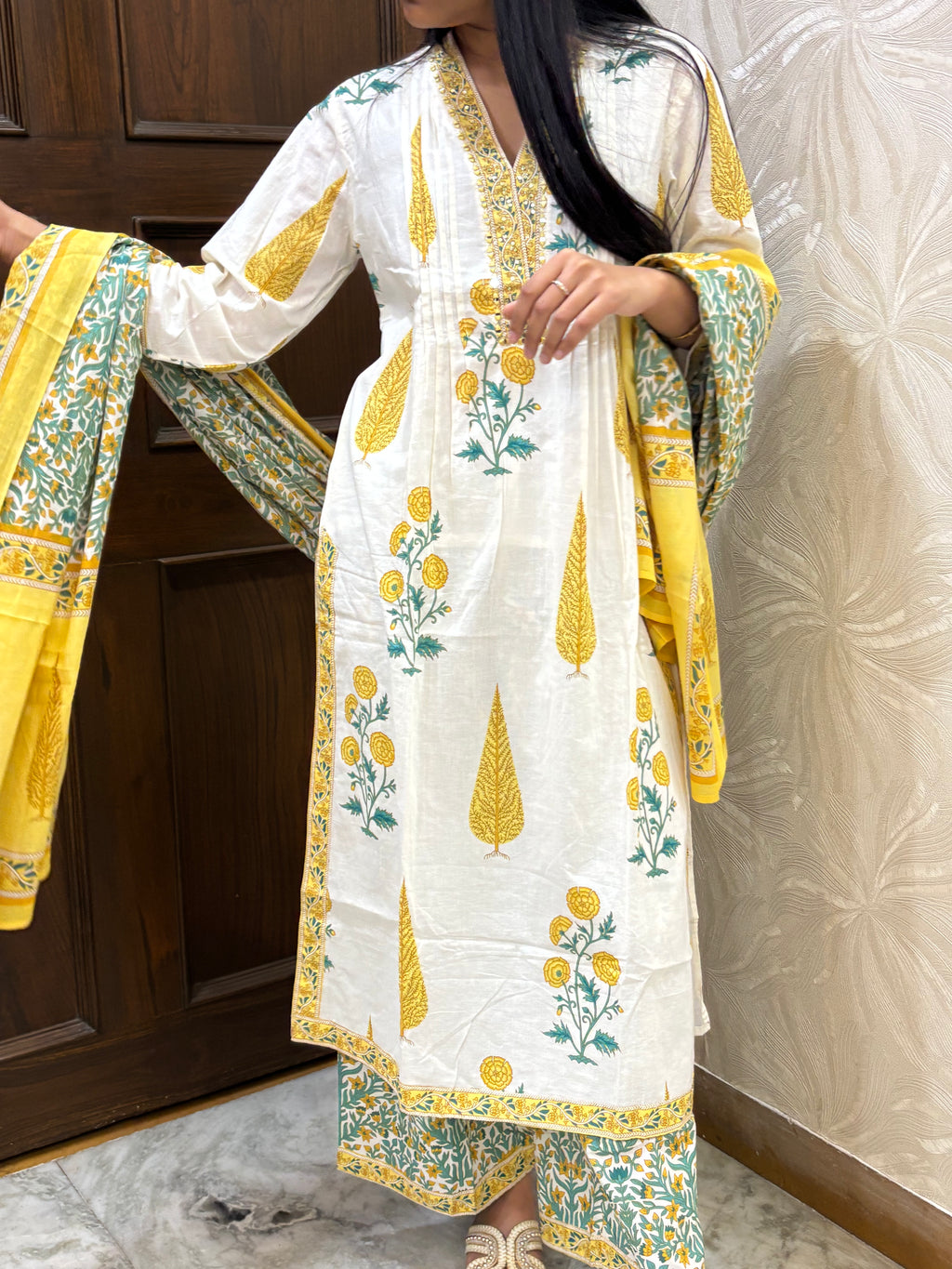 straight cotton suit set