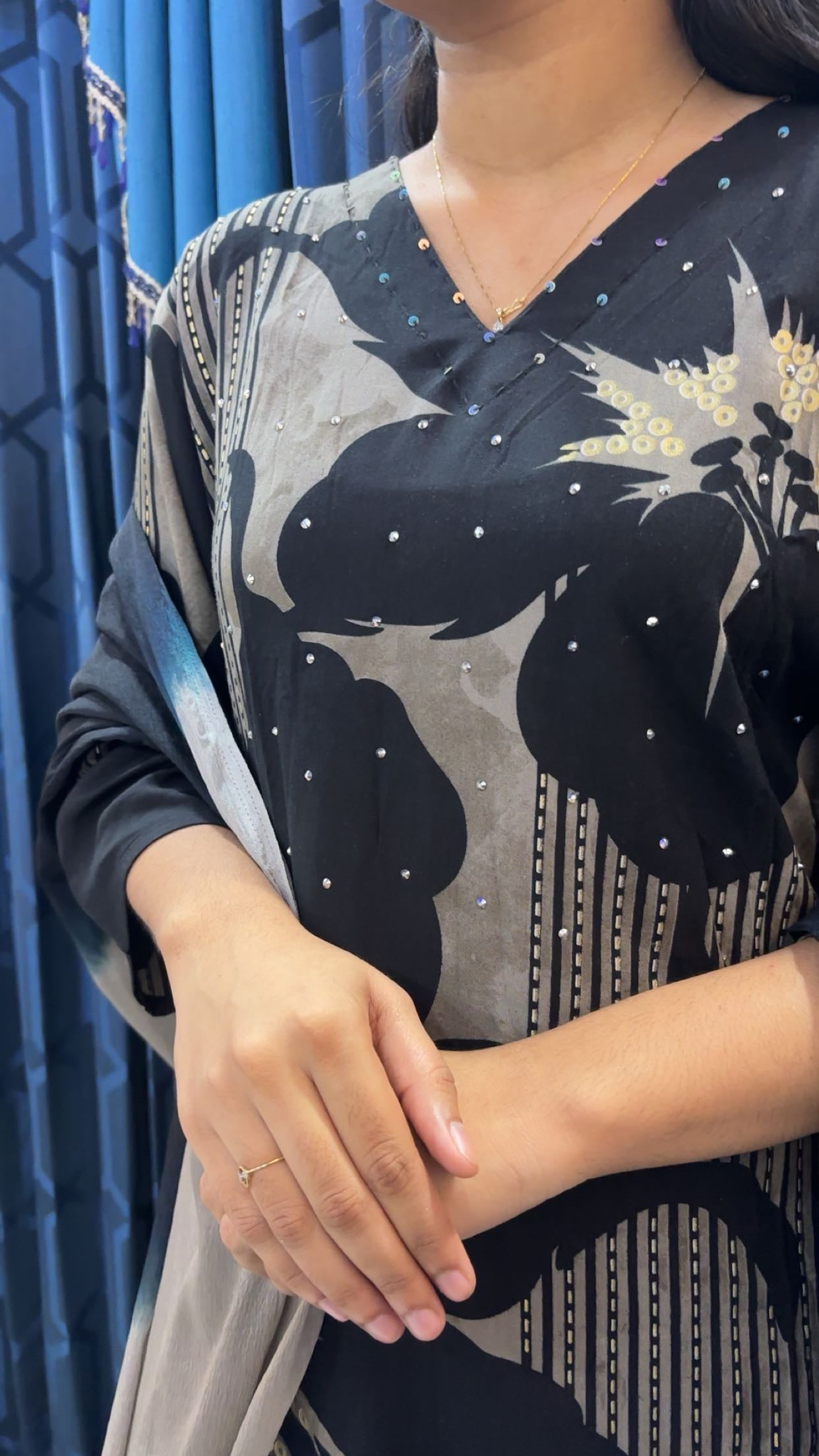 Ruwaa Suit set - Black