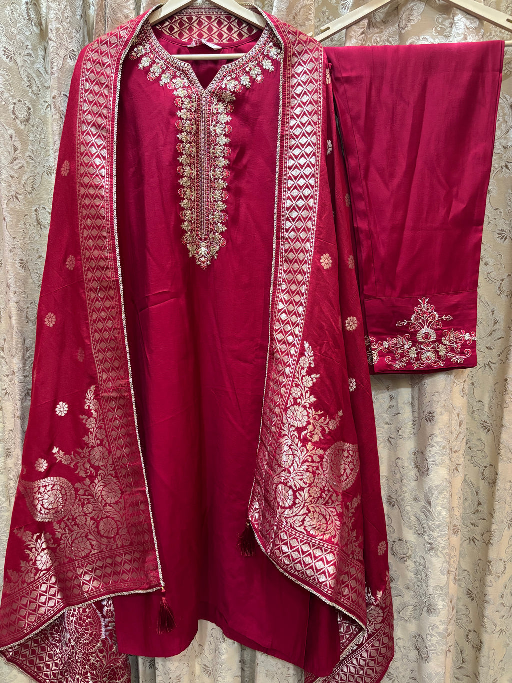 Laal Suit Set
