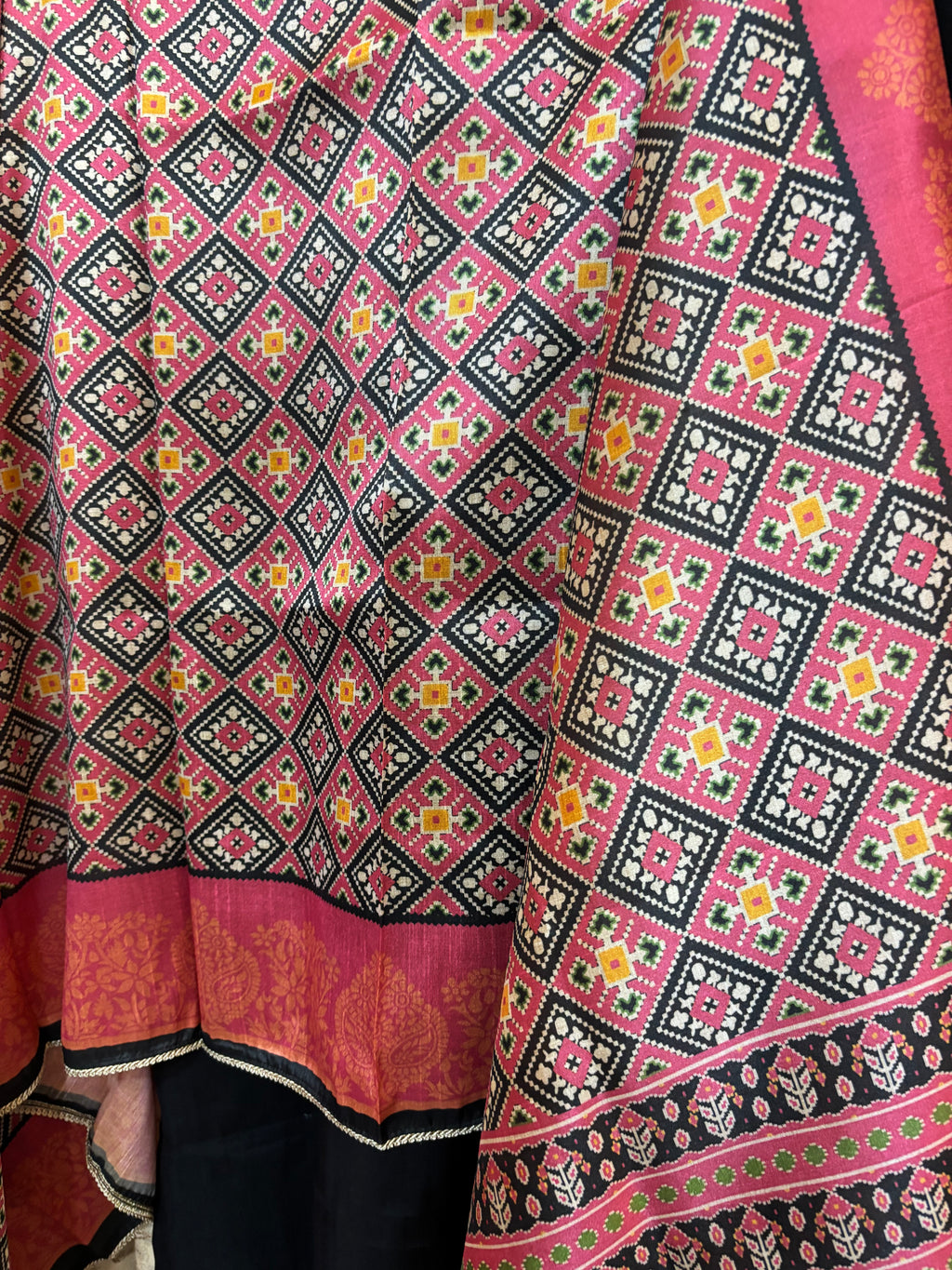 Black Pink Suit Set