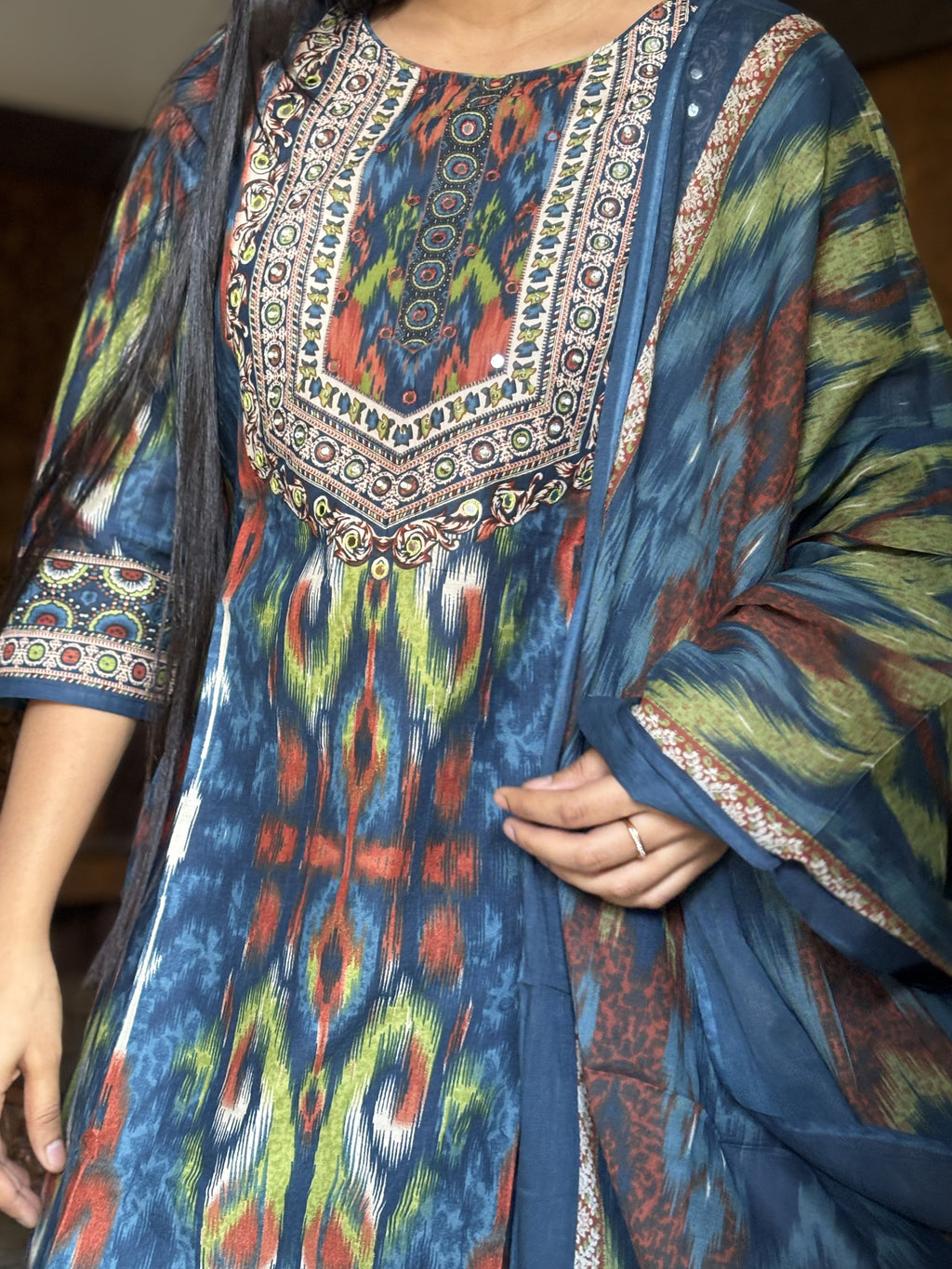 Ikat suit set